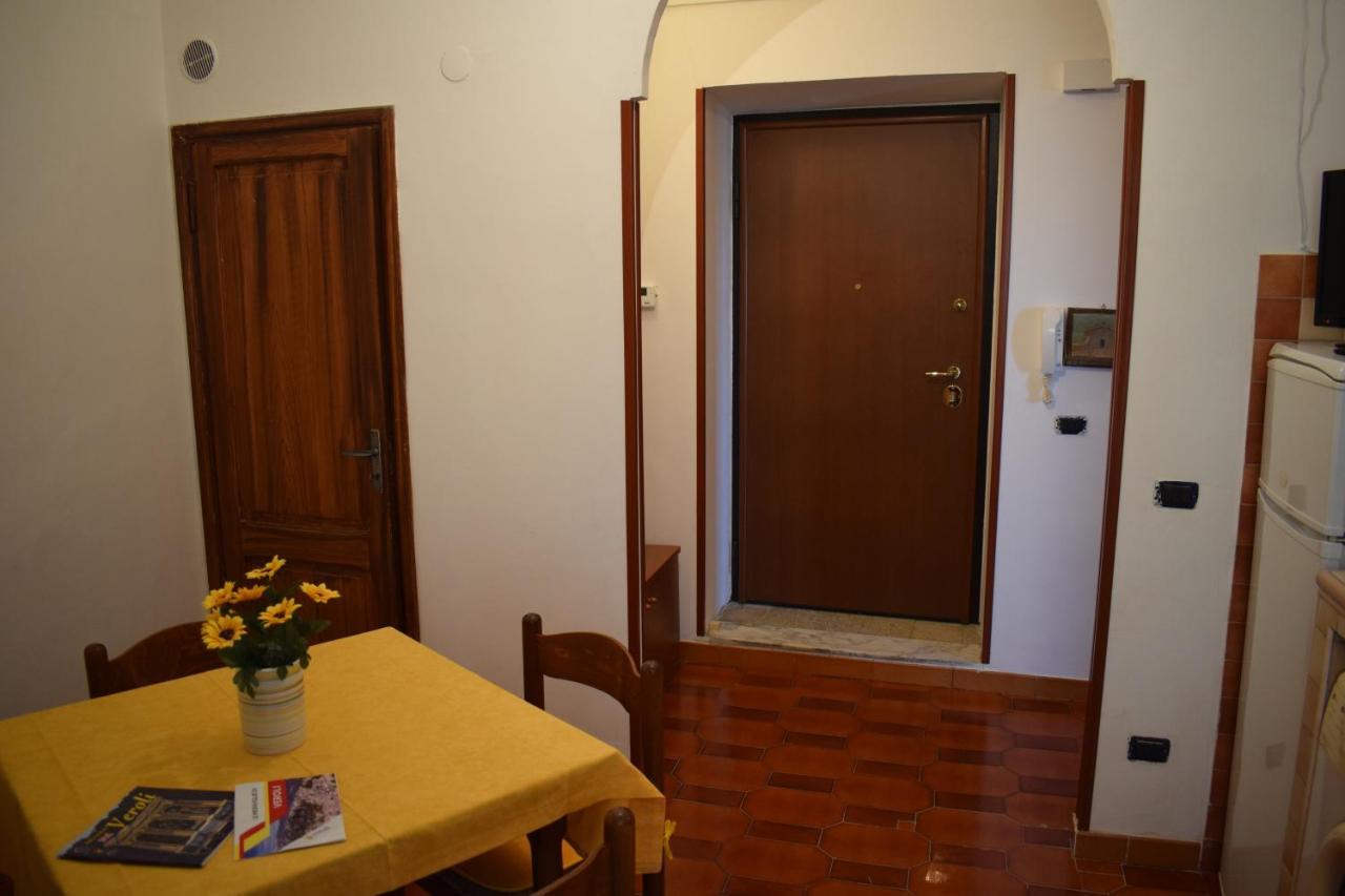 Domus - Casa Vacanza B&B Veroli المظهر الخارجي الصورة